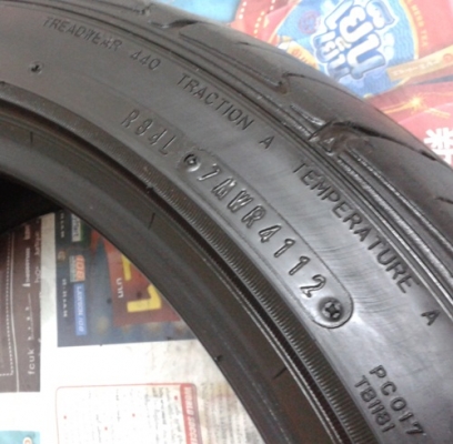 ยาง,205/45R17 DUNLOP-LM703 สภาพเต็มปี12แก่ๆหนึ่งคู่ ยาง,205/45R17 DUNLOP-LM703 สภาพเต็มปี12แก่ๆหนึ่งคู่