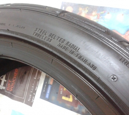 ยาง,205/45R17 DUNLOP-LM703 สภาพเต็มปี12แก่ๆหนึ่งคู่ ยาง,205/45R17 DUNLOP-LM703 สภาพเต็มปี12แก่ๆหนึ่งคู่