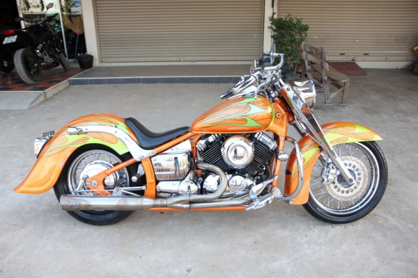 ขาย dragstar400 แต่งแนวฮาเล่ย์  อินวอยล์ครบ สวย เครื่องดี