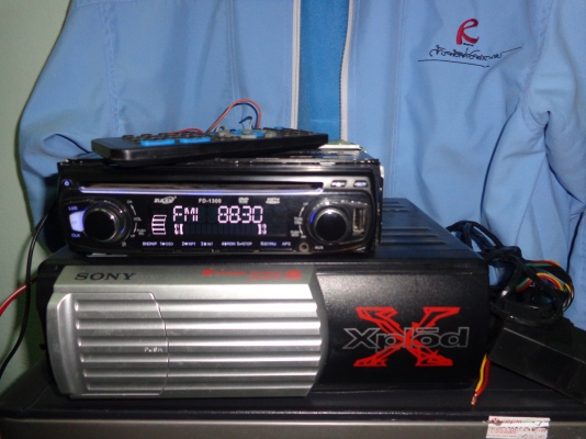 ขายทั้งชุด วิทยุและกล่อง CD SONํY 10แผ่น ขายทั้งชุด วิทยุและกล่อง CD SONํY 10แผ่น