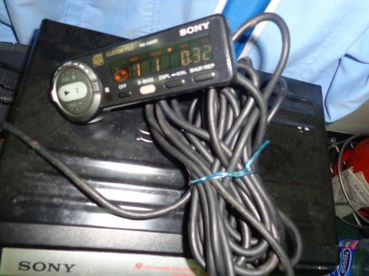 ขายทั้งชุด วิทยุและกล่อง CD SONํY 10แผ่น ขายทั้งชุด วิทยุและกล่อง CD SONํY 10แผ่น