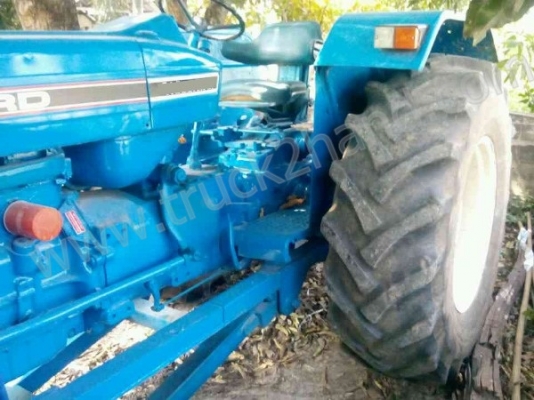 รถไถ ยี่ห้อ Ford รุ่น 77พิเศษ 77เเรงม้า