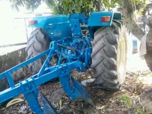 รถไถ ยี่ห้อ Ford รุ่น 77พิเศษ 77เเรงม้า