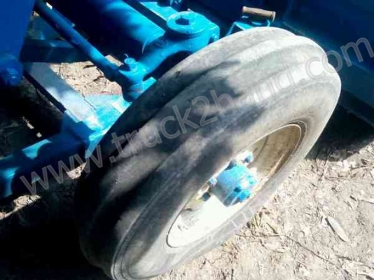 รถไถ ยี่ห้อ Ford รุ่น 77พิเศษ 77เเรงม้า