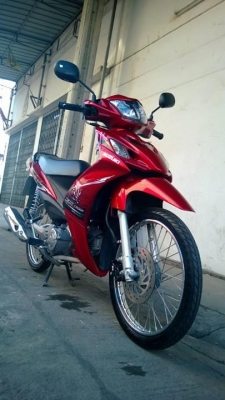 Axelo2013 แดง วิ่ง 2000 ยางใหม่ สภาพสวย ราคาถูกๆ ต่อรองได้เป็นพัน