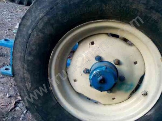 รถไถ ยี่ห้อ Ford รุ่น 66  จำนวนเเรงม้า 86 เเรงม้า