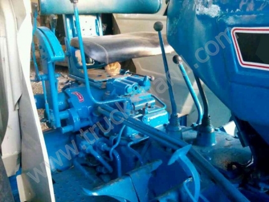 รถไถ ยี่ห้อ Ford รุ่น 66  จำนวนเเรงม้า 86 เเรงม้า