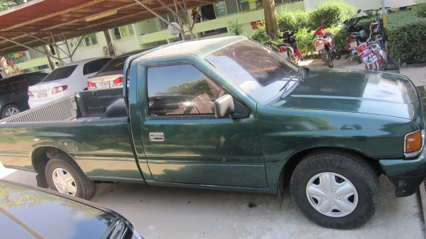 ขายกระบะอีซูซุตอนเดียว ISUZU TFR SPARK ปี37/1994..เครื่องแน่นแรงดีไม่ไอไม่จามประหยัดน้ำมันสุดๆ สวยทั้งภายนอกภายในครัชชีสวยไม่มีผุ .... เอกสารพร้อมโอน+ภาษีขาดมิุถุนายน57.....รถปี37+สีเขียวสวยๆ+แอร์เย็นจัด+ชีดี+MP3+ แม๊กไลเนอร์ใหม่+ รถสภาพพร้อมใช้งานครับ...