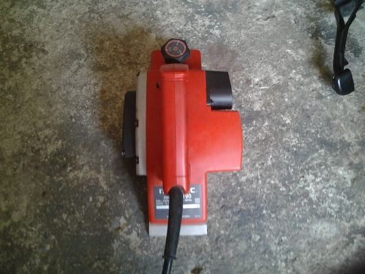 ขาย  !! กบใสไม้ maktec mt 190 รุ่นเล็ก ของแท้ พร้อมใช้งาน