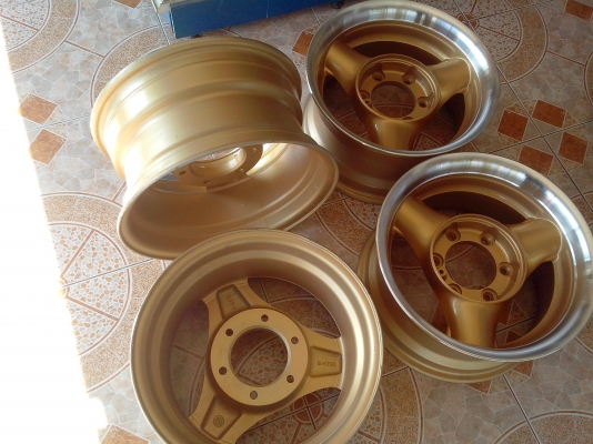 ขายแม็ก6รู139ขอบ15 กว้าง7.5 172et-5 แม็กนอกสวยๆ ขายแม็ก6รู139ขอบ15 กว้าง7.5 172et-5 แม็กนอกสวยๆ