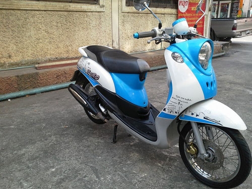 Fino ปี 55 วิ่ง 5,000 กม. สีฟ้า ขาว สวย เดิม เครื่องเยี่ยม ท้าพิสูจน์