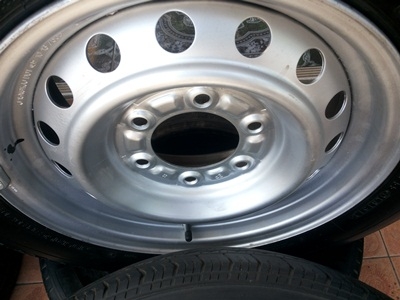 ขายล้อกะทะขอบ15 6 รู พร้อมยาง195R15 กะบะ BRIDGESTONE 1 ชุด