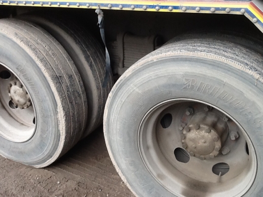 อีซูสุ12ล้อดั้ม สองเพลา รถสวย คัชซี่สวย เครื่องแน่น พร้อมใช้งาน