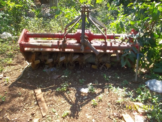 ขายรถไถ 35 แรงอุปกรณ์ครบชุด ใบมีด โรตารี่ ผาน 3 ผาน 5 และเทลเลอร์