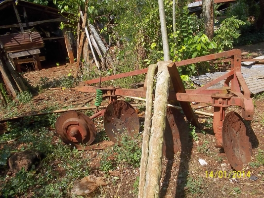 ขายรถไถ 35 แรงอุปกรณ์ครบชุด ใบมีด โรตารี่ ผาน 3 ผาน 5 และเทลเลอร์