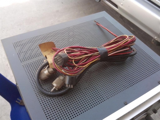 ขายครับพึ่งได้มาจากยุ่น TRIO JR310/TX310 สำหรับเเฟน HF รุ่นเก่า ครับ เเบบหลอด