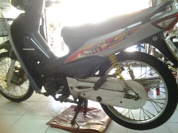 เวฟ100sปี49กุญแจใหญ่ เวฟ100sปี49กุญแจใหญ่