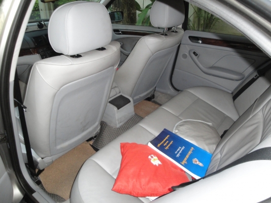 ขายรถบ้านมือเดียว BMW318iA SE ปี2004 รถบ้าน สภาพเดิมๆ สวย BMW 318i A SE E46 AT ปี 2004 สีเทา เกียวร์ออโต้ วิทยุ CD MP3 ABS AirBag 8 ใบ พ.เพาเวอร์ ก.ไฟฟ้า ซ.ล็อก เบาะหนังแท้ กระจกมองข้างไฟฟ้า พวงมาลัย Multifunction เบาะหนังแท้ปรับไฟฟ้า+Memory แอร์ ดิจิตอล ขายรถบ้านมือเดียว BMW318iA SE ปี2004 รถบ้าน สภาพเดิมๆ สวย BMW 318i A SE E46 AT ปี 2004 สีเทา เกียวร์ออโต้ วิทยุ CD MP3 ABS AirBag 8 ใบ พ.เพาเวอร์ ก.ไฟฟ้า ซ.ล็อก เบาะหนังแท้ กระจกมองข้างไฟฟ้า พวงมาลัย Multifunction เบาะหนังแท้ปรับไฟฟ้า+Memory แอร์ ดิจิตอล