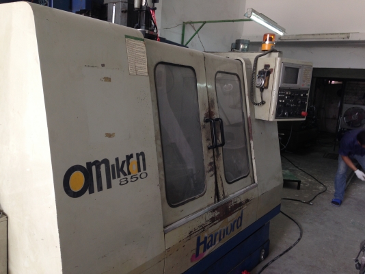 ขายเครื่อง cnc machining canter ยี่ห้อ hartford ปี 1999