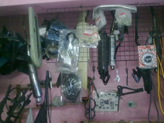 ขายเครื่องมืออุปกรณ์ ในร้านซ่อมมอไซค์(หลุดจอง ขอด่วนครับ)