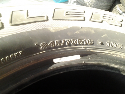 ยาง 245/70/16 สภาพสวย