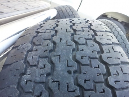 ยาง 245/70/16 สภาพสวย