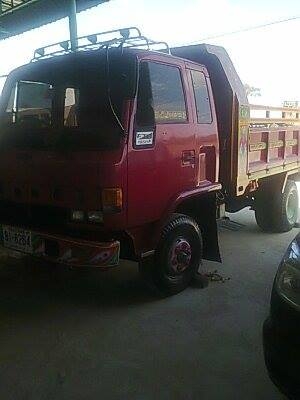 ขายหกล้อ  Rocky 175 ดั๊มพ์  ทำสีไหม่ สภาพสวย ราคา 750,000 โทร 087-9666599