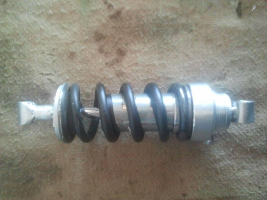 ลดราคา ขายโช๊ค steed 400  ราคาถูก จาก1500 เหลือ 1000