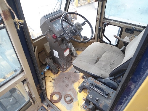 ขายรถตักล้อยาง Komatsu  WA300-1