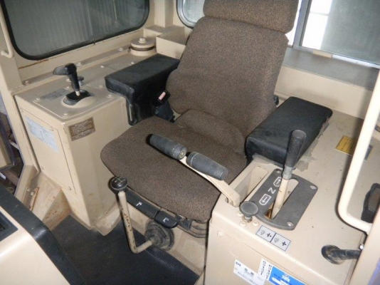 ขาย! รถดันดิน(ตีนตะขาบ)นำเข้ามือสอง CATERPILLAR รุ่น D5H LGP-2 / 2SD-5556 / 590ชม./ปี1994 /รถสต๊อคอยู่ที่ญี่ปุ่น ราคาสุดพิเศษสำหรับต้นปี