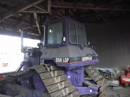 ขาย! รถดันดิน(ตีนตะขาบ)นำเข้ามือสอง CATERPILLAR รุ่น D5H LGP-2 / 2SD-5556 / 590ชม./ปี1994 /รถสต๊อคอยู่ที่ญี่ปุ่น ราคาสุดพิเศษสำหรับต้นปี