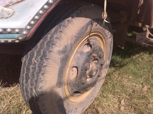 ขายสิบล้อหัวยาวหางปลาสภาพพร้อมใช้