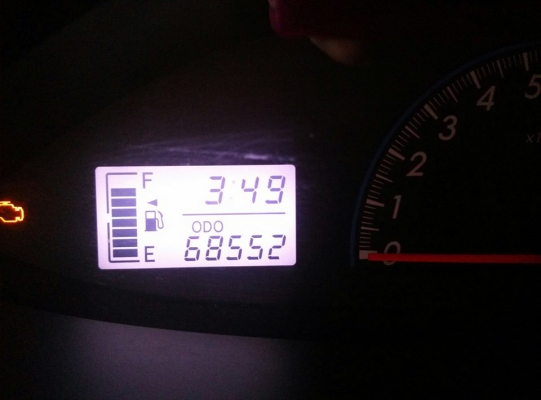 ขายดาวน์ toyota vios  รุ่น J ปี 53 เกียธรรมดา 75,000 บาท  โทร 082-8923611เก่ง