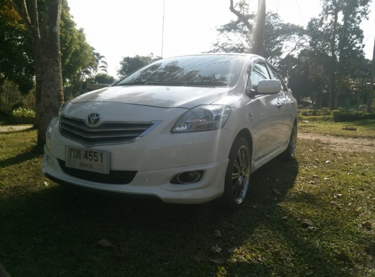 ขายดาวน์ toyota vios  รุ่น J ปี 53 เกียธรรมดา 75,000 บาท  โทร 082-8923611เก่ง
