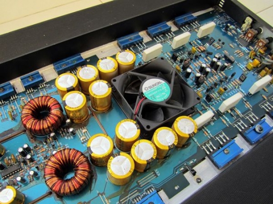 แอมป์ 2ch Aurora 1200.2 แรงมาก 2400w