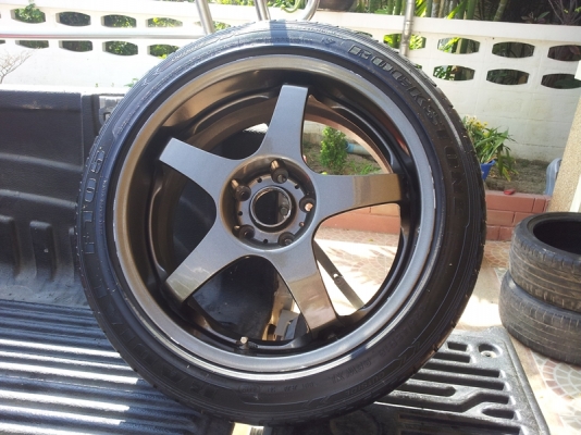 ขายล้อแท้ ENKAI CIRCLA ขอบ18 พร้อมยางปีใหม่สวยๆๆ 1คู่