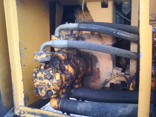 ขาย!! KOMATSU PC 100-1