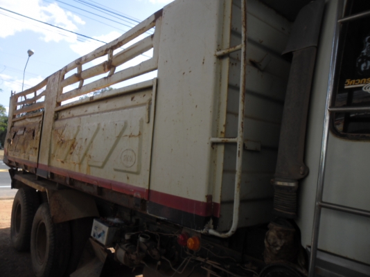 ขายถูกๆไม่มีงานขายรถบรรทุก 10 ล้อดั้มสองเพลา HINO FM3M ปี 38 เครื่องเดิมเกียร์เดิมเครื่องดีมากๆแห้งคัสซีสวยสุดๆมีแอร์มีระบบลากพ่วงทะเบียนขาด 3 ปีชุดโอนพร้อม