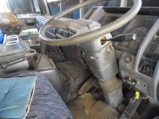 ขายถูกๆไม่มีงานขายรถบรรทุก 10 ล้อดั้มสองเพลา HINO FM3M ปี 38 เครื่องเดิมเกียร์เดิมเครื่องดีมากๆแห้งคัสซีสวยสุดๆมีแอร์มีระบบลากพ่วงทะเบียนขาด 3 ปีชุดโอนพร้อม