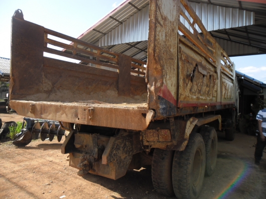 ขายถูกๆไม่มีงานขายรถบรรทุก 10 ล้อดั้มสองเพลา HINO FM3M ปี 38 เครื่องเดิมเกียร์เดิมเครื่องดีมากๆแห้งคัสซีสวยสุดๆมีแอร์มีระบบลากพ่วงทะเบียนขาด 3 ปีชุดโอนพร้อม