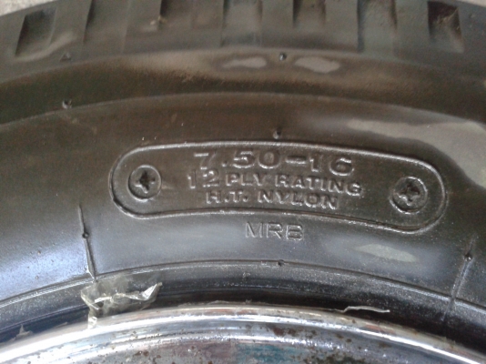 ขายล้อกระทะ 6 ล้อ ขอบ16ติดยางบริดโตน 7.50 6รู