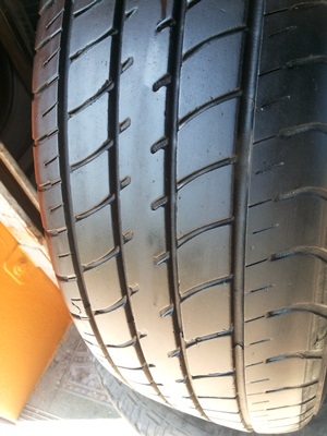 ขายยาง185/60/15 ปี 12 DUNLOP SP2030 1 ชุด