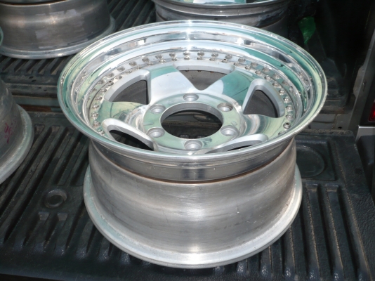 แม็ก BRADLEY แท้8x15สามชิ้น แม็ก BRADLEY แท้8x15สามชิ้น