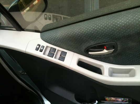 ขาย Toyota Yaris ปี2552 Auto สภาพดีมากเครื่องดีช่วงล่างแน่นๆ เพิ่งต่อภาษีมาและทำประกันชั้น1 หมดอีกครั้งเดือน พย ปีหน้า57 ขายแบบคนรักยาริสจริงๆ ขายเพียง 125,000.-บาทเท่านั้นครับ รถจอดที่กรุงเทพครับ