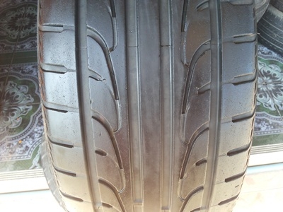 ขายยาง225/45/18 ปี 0111 ROADSTONE N6000 1 คุ่