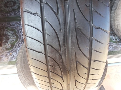 ขายยาง225/45/18 ปี 2711 DUNLOP LM703 1 คู่