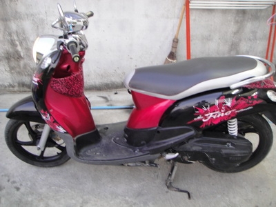 ขาย Fino ปี 53 สีชมพู ขาว ดำ ล้อแม็กด้วยครับรถสวยสภาพดี