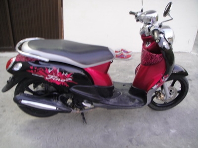 ขาย Fino ปี 53 สีชมพู ขาว ดำ ล้อแม็กด้วยครับรถสวยสภาพดี