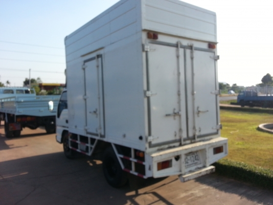 แก้วอนงค์กลการ (คุณ ป้อม) รถสวย สภาพดี  Isuzu NKR 6 ล้อ 135