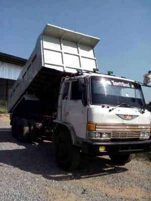 ขายรถบรรทุกสิบล้อดั๊มพ์ Hino F18 เครื่องเดิม เกียร์เดิม ยางดี กระบะสามมิตร ทะเบียนพร้อม
